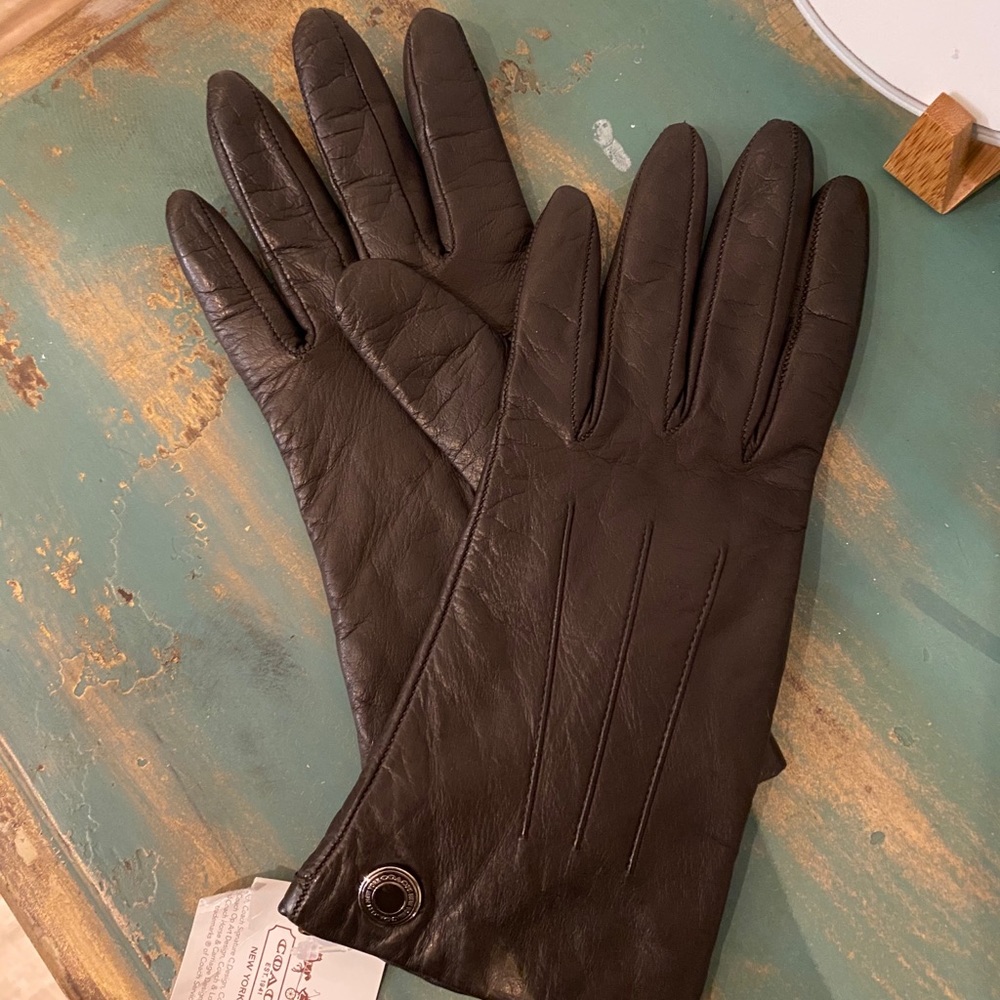Coach leather gloves
